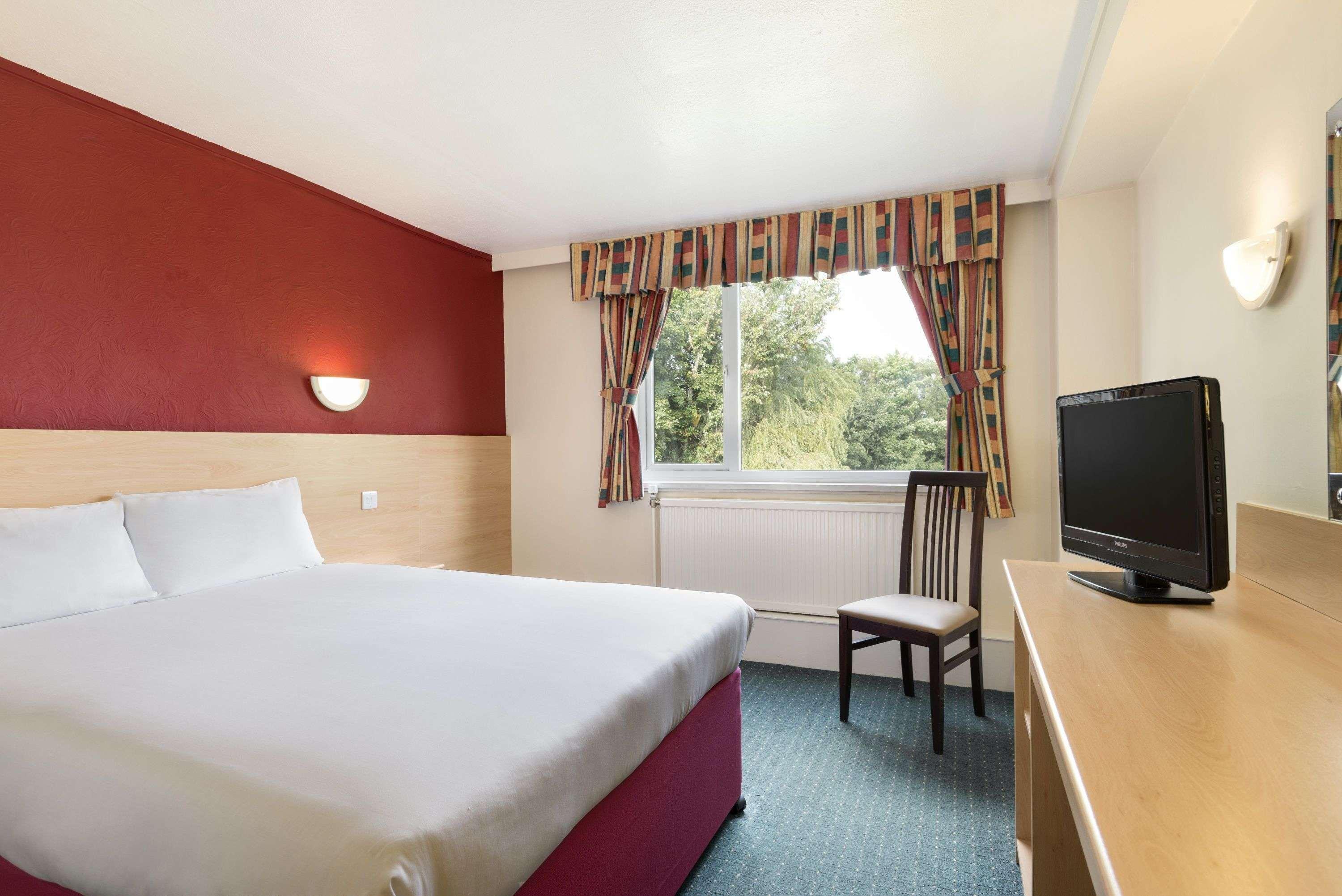 Ramada Chorley South Hotell Exteriör bild