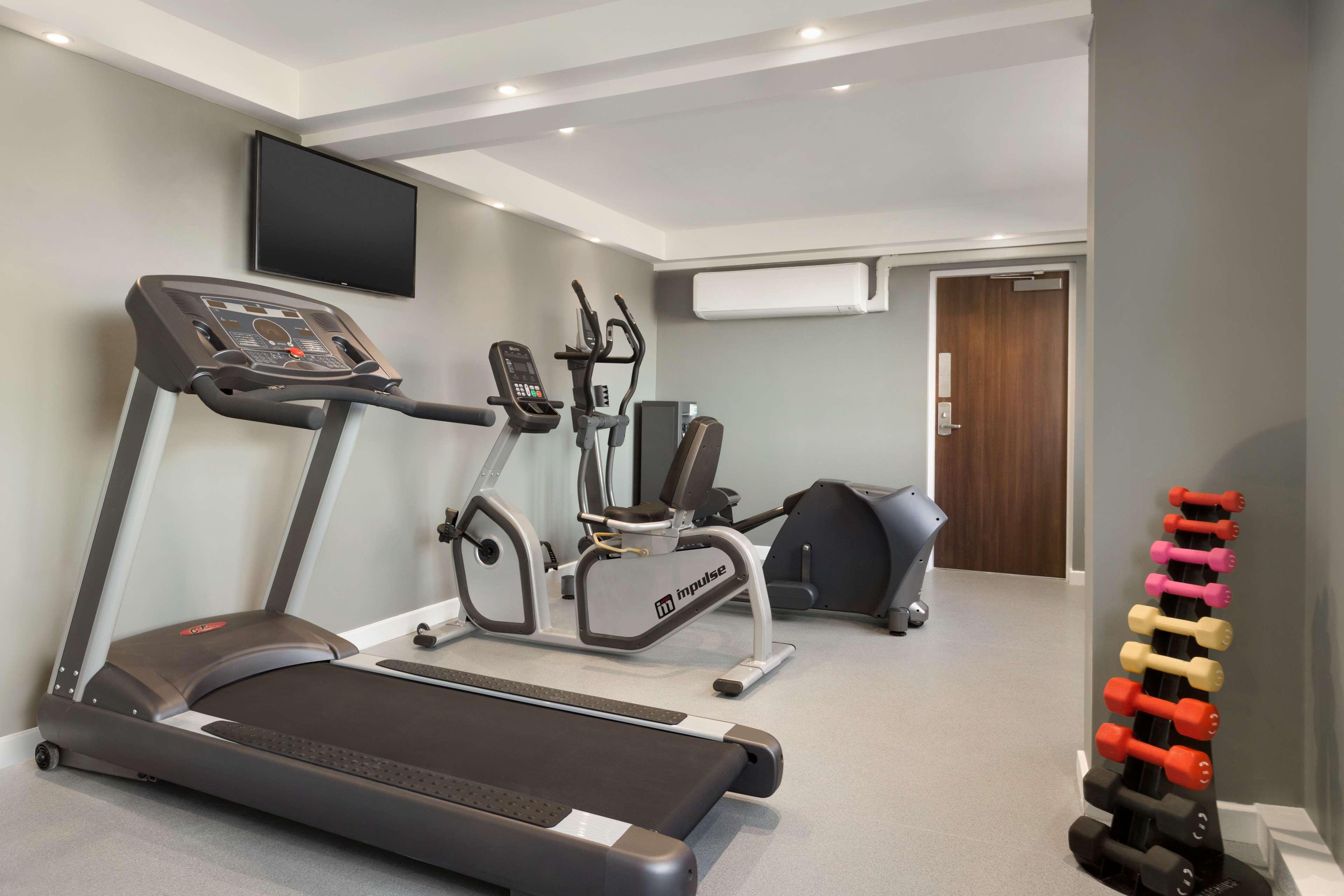 Ramada Chorley South Hotell Exteriör bild