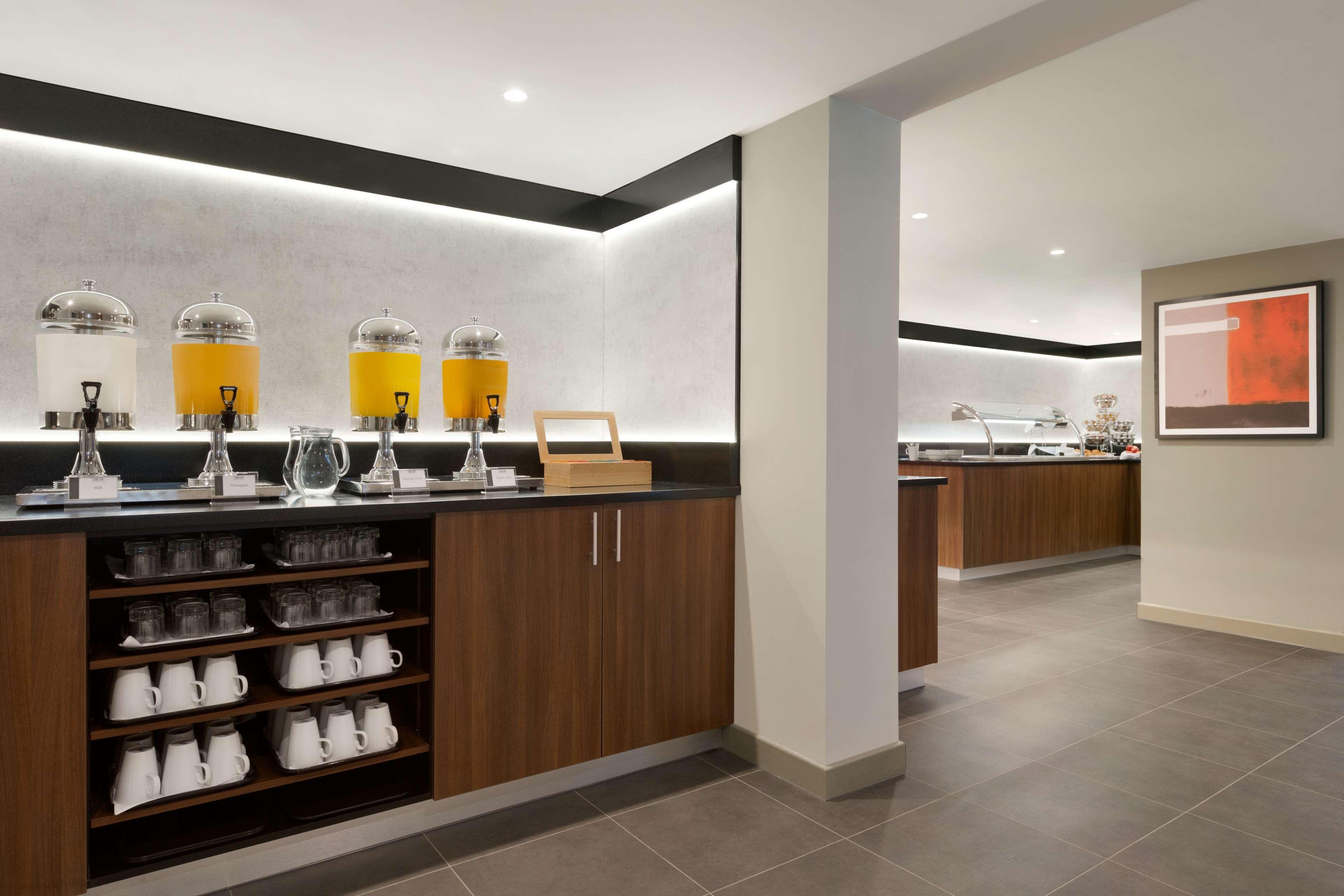 Ramada Chorley South Hotell Exteriör bild
