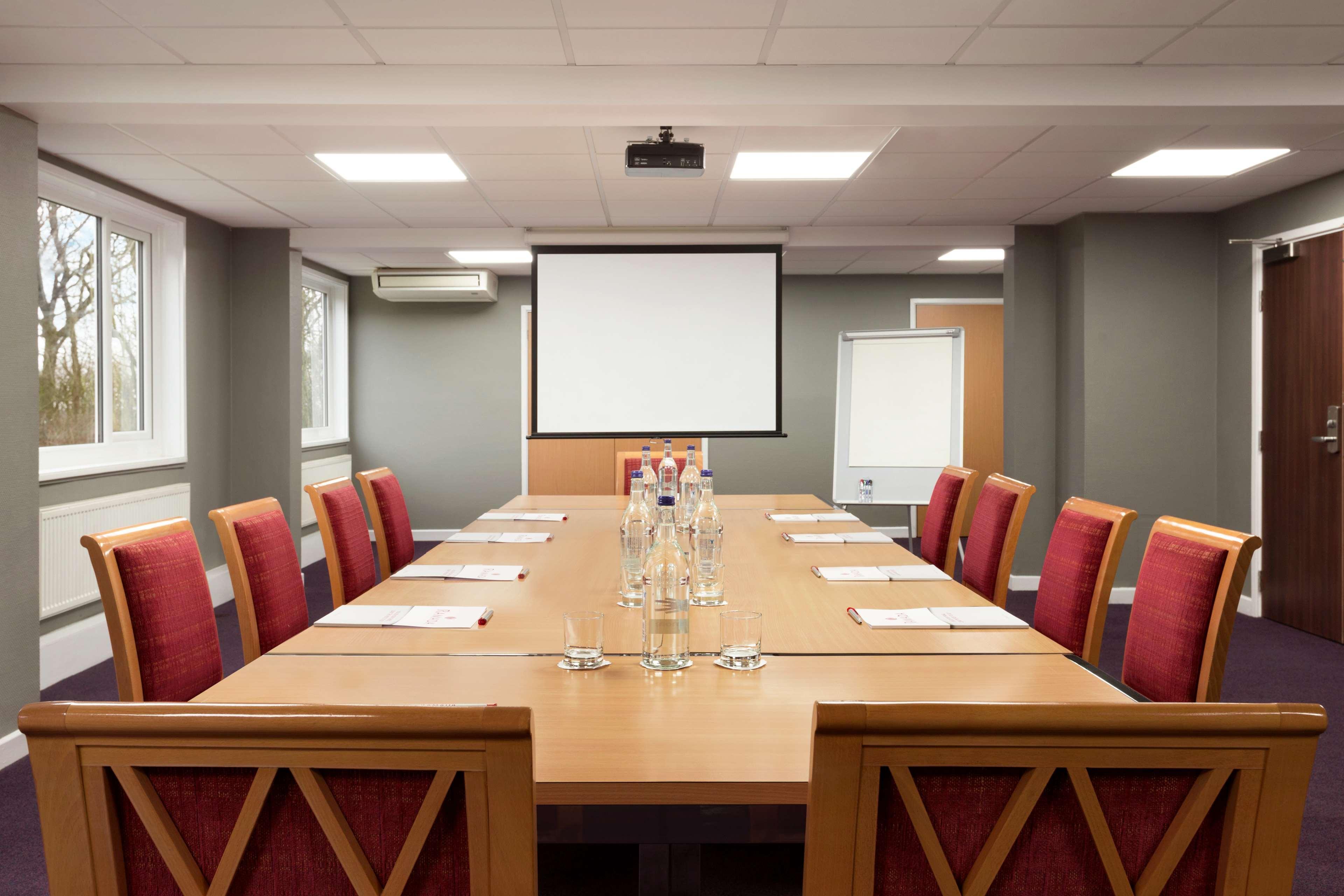 Ramada Chorley South Hotell Exteriör bild