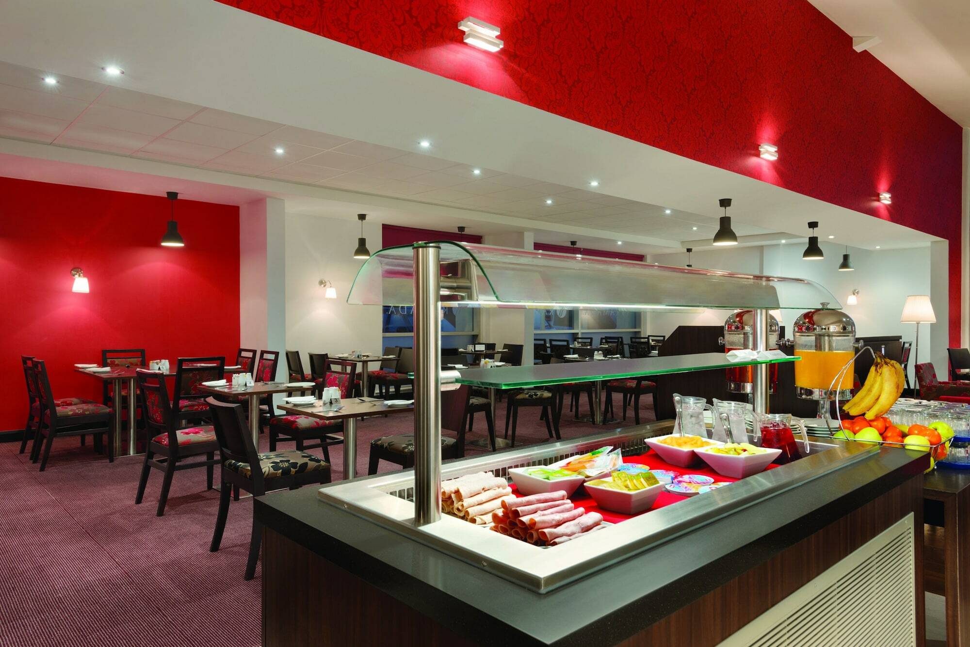 Ramada Chorley South Hotell Exteriör bild